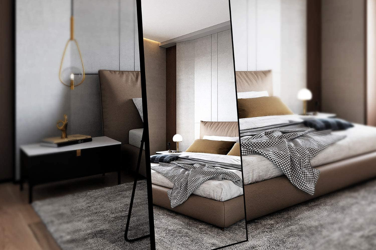 Mirror inside the bed room